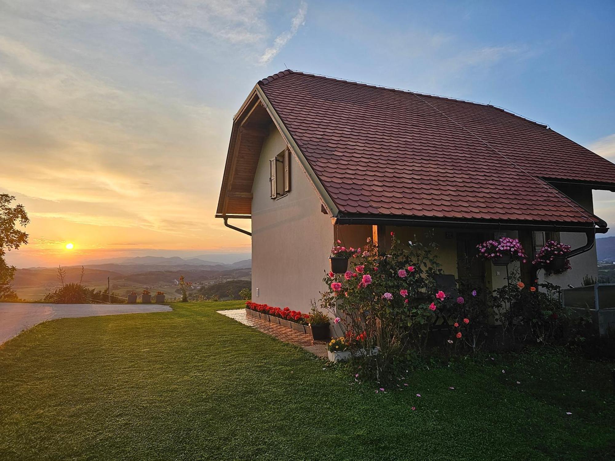 Holiday House Panorama Podčetrtek Exterior foto